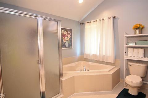 48166 Ellington, Macomb, MI 48044 photo 29