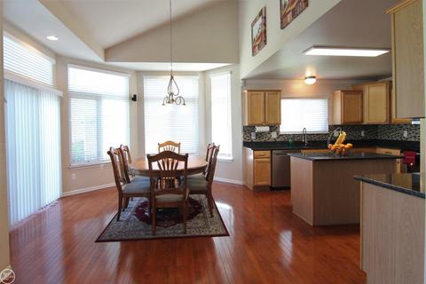 48166 Ellington, Macomb, MI 48044 photo 17
