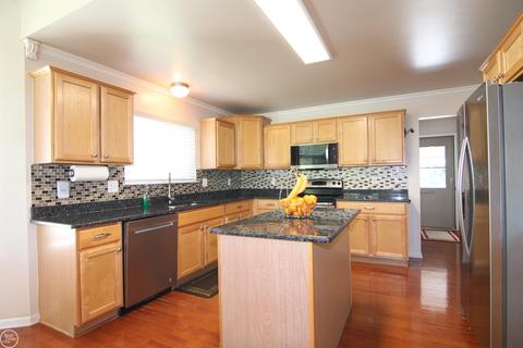 48166 Ellington, Macomb, MI 48044 photo 13