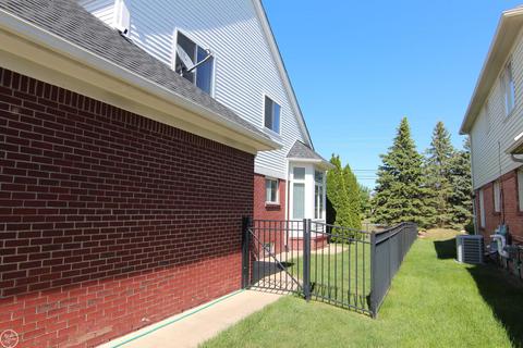 48166 Ellington, Macomb, MI 48044 photo 5