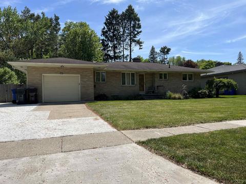 301 W St Andrews Rd, Midland, MI 48640