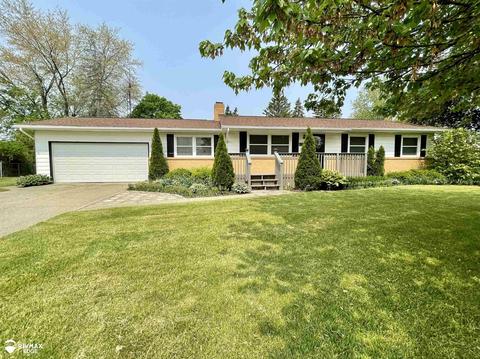 5035 Sturbridge Ct, Grand Blanc, MI 48439