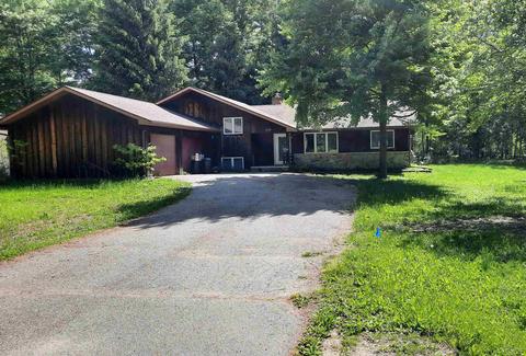 3170 Navaho, Hemlock, MI 48626