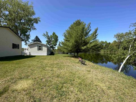 1455 Eldon Ct, Gladwin, MI 48624