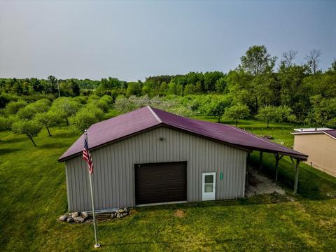 3212 E Wilson, Harrison, MI 48625 photo 8
