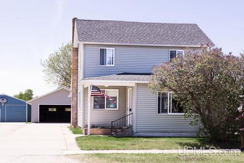 319 N Cedar, Manistique, MI 49854