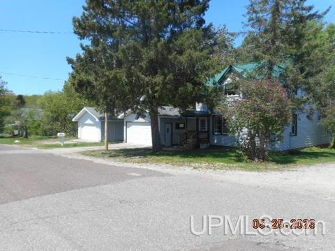 1507 Ridge Ave, Mass City, MI 49948