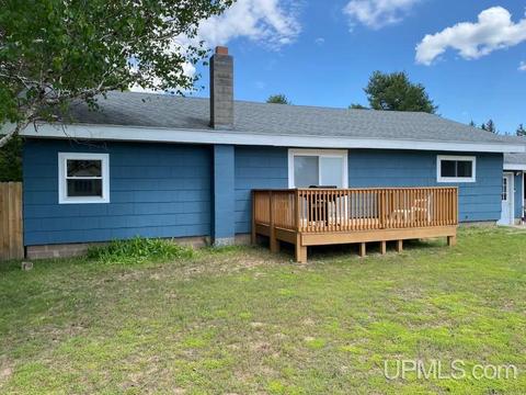 n6356 Connors Road, Munising, MI 49862