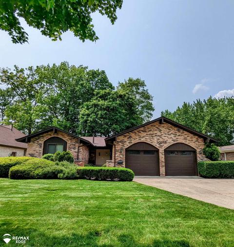 30255 Campbell St, Warren, MI 48093