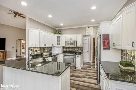 47916 Card Rd, Macomb, MI 48044 photo 10