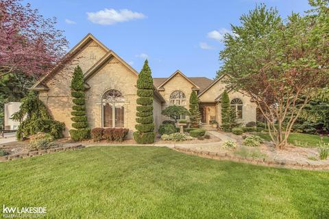 47916 Card Rd, Macomb, MI 48044