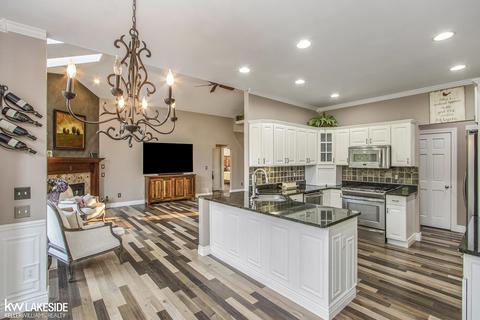 47916 Card Rd, Macomb, MI 48044 photo 8
