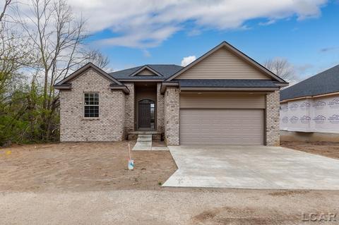 653 Shadow Brooke Ln UNIT 8, Tecumseh, MI 49286