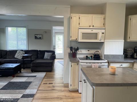 2116 Washington, Algonac, MI 48001 photo 23