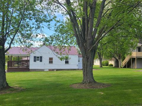 5470 Bartlett, Peck, MI 48466