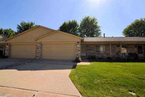 41410 Janet Cir, Clinton Township, MI 48038
