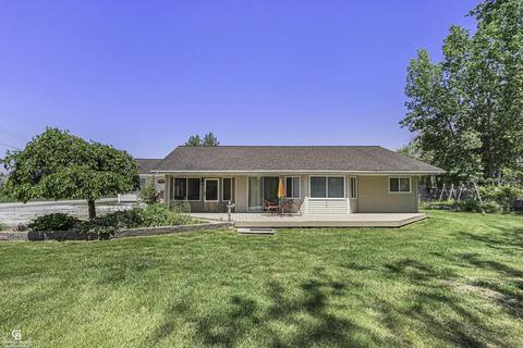1466 La Croix, Harsens Island, MI 48028