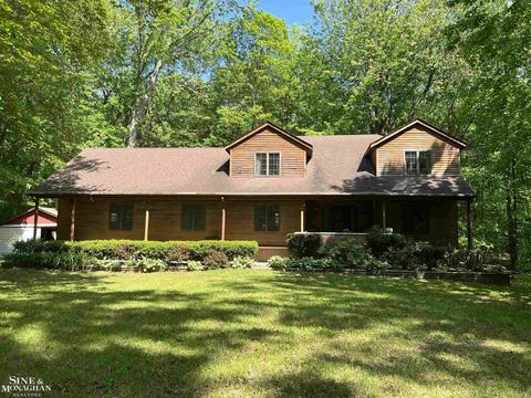 4355 Mayer Rd, East China, MI 48054