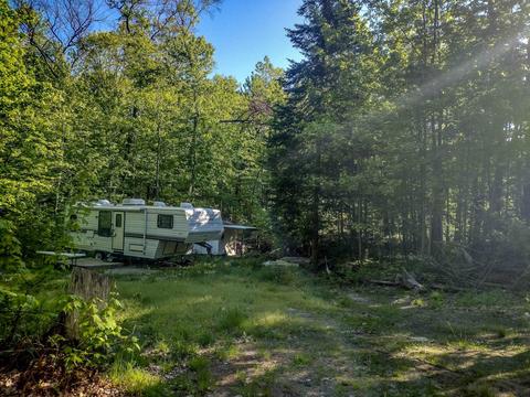 4104 Valley View Dr, Harrison, MI 46825