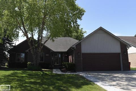 21550 Sabrina, Macomb, MI 48044