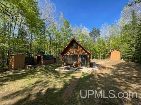 N17410 Hatelak Dr, Pembine T-wi, WI 54156