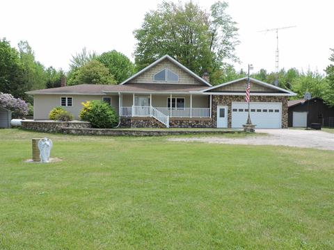 1685 Bentley Rd, Bentley, MI 48613 photo 2