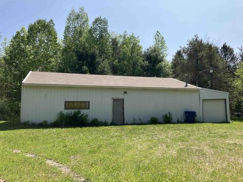 3215 S M18, Beaverton, MI 48612