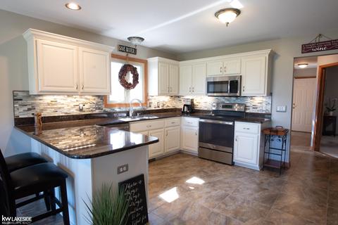 20063 Balmoral Dr, Macomb, MI 48044 photo 13