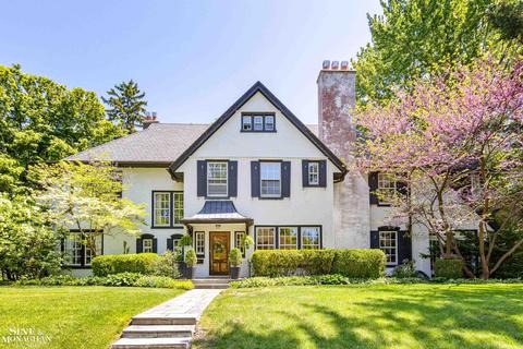 30 Beverly, Grosse Pointe Farms, MI 48236
