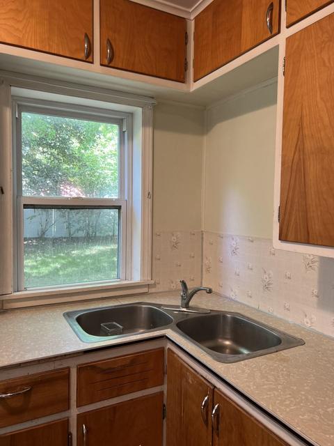 629 Cour St, Clare, MI 48617 photo 7