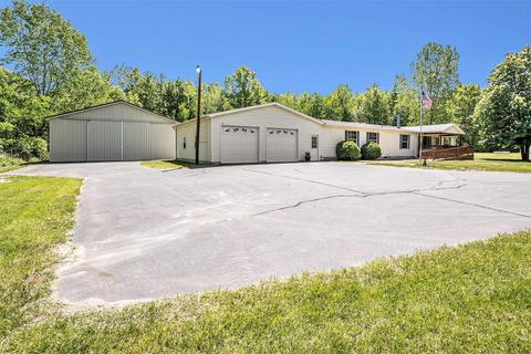12685 East, Burt, MI 48417