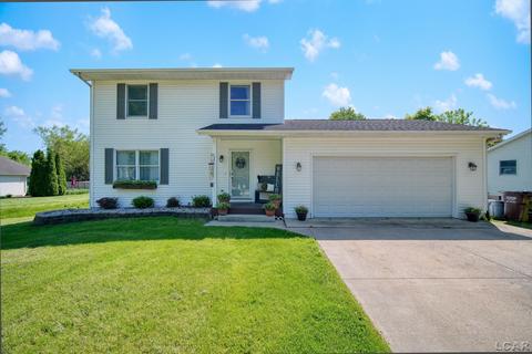 2421 Woodlawn Ln, Adrian, MI 49221