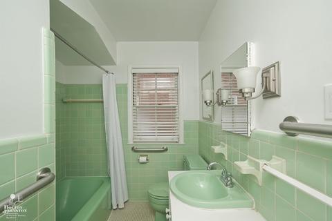 477 Bournemouth Cir, Grosse Pointe Farms, MI 48236 photo 21
