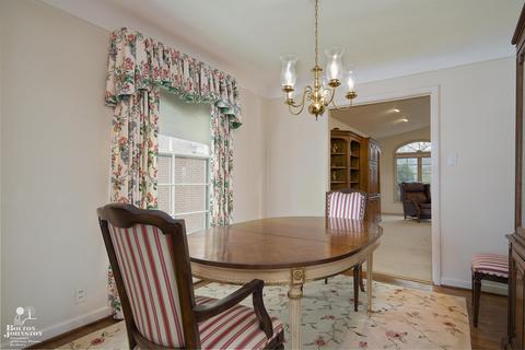 477 Bournemouth Cir, Grosse Pointe Farms, MI 48236 photo 9