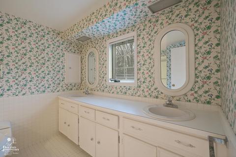 477 Bournemouth Cir, Grosse Pointe Farms, MI 48236 photo 29