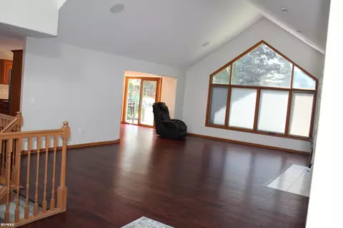 19698 Gloria, Macomb, MI 48044 photo 9