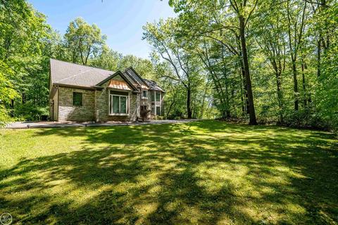 448 Mack, Leonard, MI 48367 photo 69