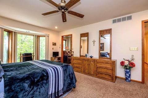 448 Mack, Leonard, MI 48367 photo 34