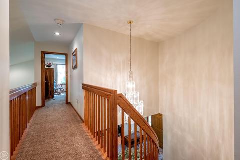448 Mack, Leonard, MI 48367 photo 31