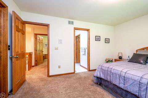 448 Mack, Leonard, MI 48367 photo 43