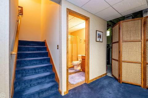 448 Mack, Leonard, MI 48367 photo 55