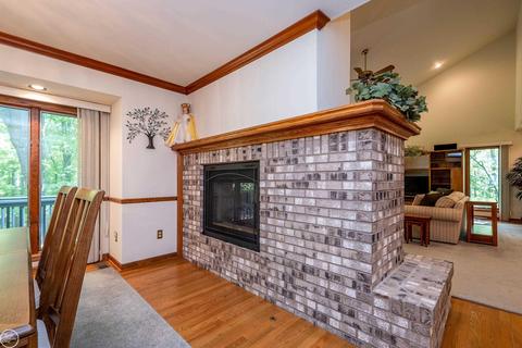 448 Mack, Leonard, MI 48367 photo 12