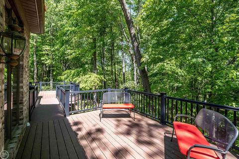 448 Mack, Leonard, MI 48367 photo 60
