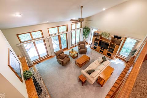 448 Mack, Leonard, MI 48367 photo 26