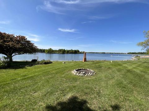 1760 Berkshire Dr, Gladwin, MI 48624 photo 5