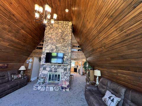 1760 Berkshire Dr, Gladwin, MI 48624 photo 35