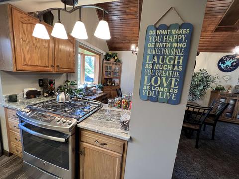 1760 Berkshire Dr, Gladwin, MI 48624 photo 28