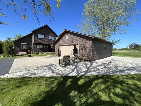 1760 Berkshire Dr, Gladwin, MI 48624 photo 11