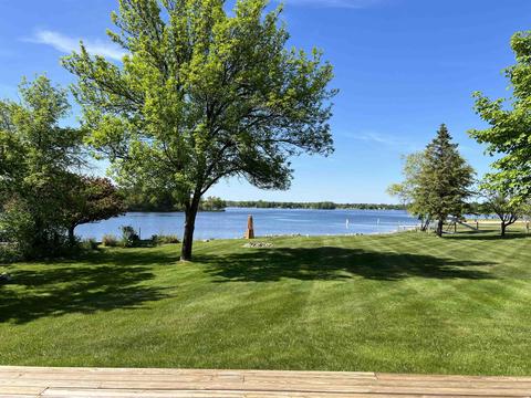 1760 Berkshire Dr, Gladwin, MI 48624 photo 3