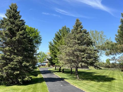 1760 Berkshire Dr, Gladwin, MI 48624 photo 9